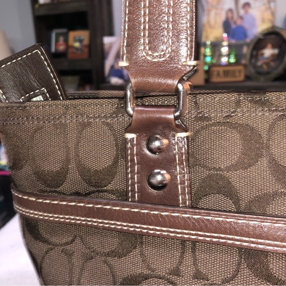 Coach classic Tote *Authentic* - Picture 8 of 12